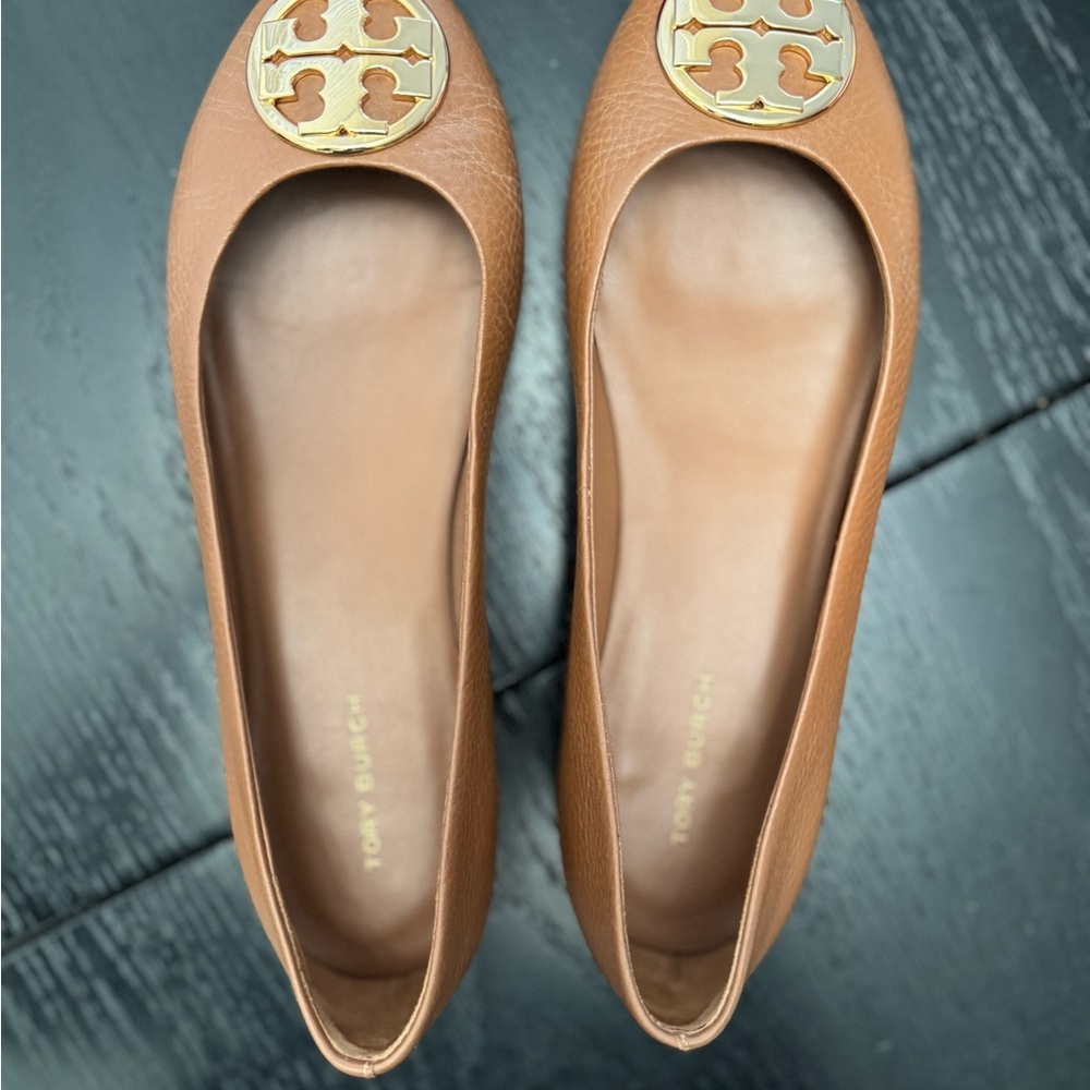 Tory Burch Chelsea Ballet Flat in Royal Tan Sz 6